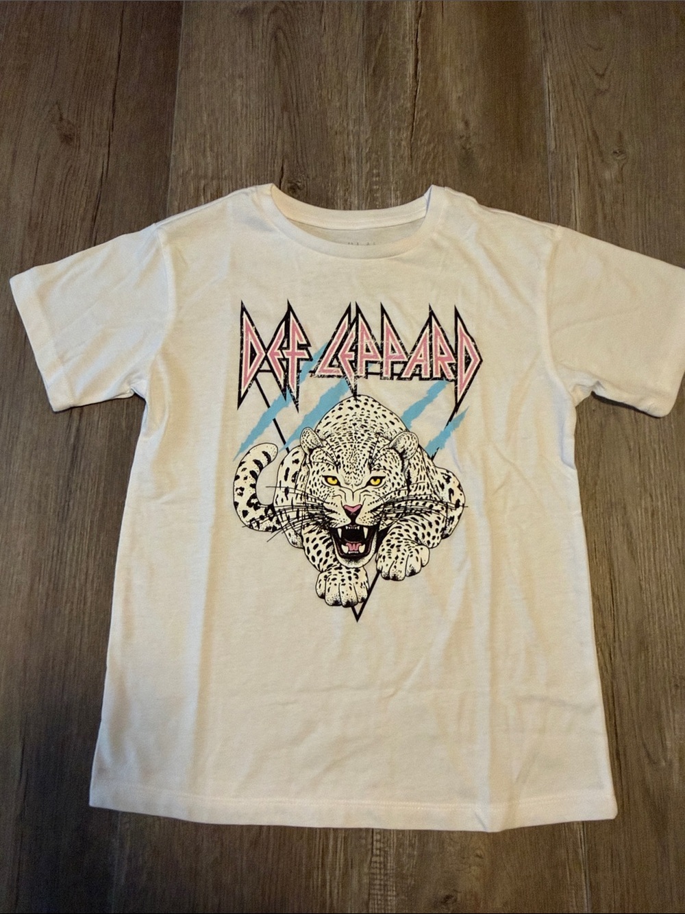 Def Leppard Kids' White Graphic Tee